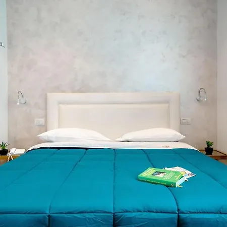 布鲁曼萨勒诺酒店 3* 萨莱诺